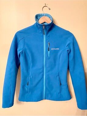 Columbia Women's Blue Softshell Jacket